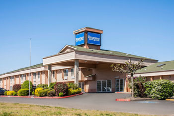 Hotel Quality Inn & Suites