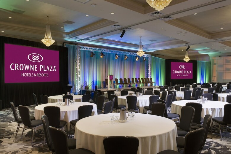 Hotel Crowne Plaza Downtown Convention Center