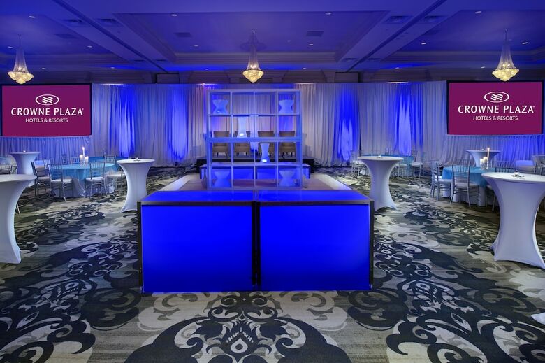 Hotel Crowne Plaza Downtown Convention Center