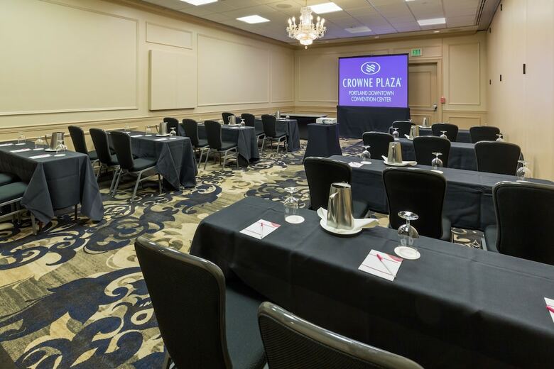 Hotel Crowne Plaza Downtown Convention Center