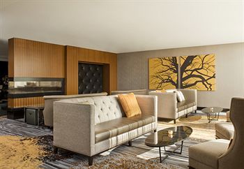 Clarion Hotel Park Ridge