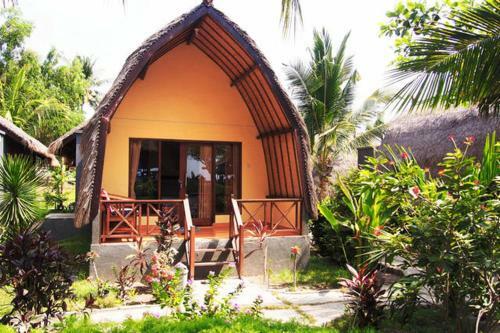 Hostal Bolata Beach House