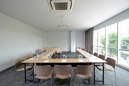 Hotel Ayola La Lisa Surabaya