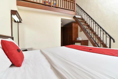 Hostal Reddoorz @ Raya Kuta