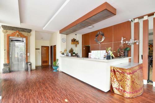 Hostal Reddoorz @ Raya Kuta