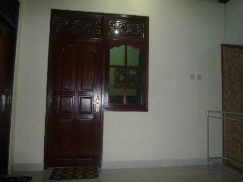 Hostal Shindu Home Stay