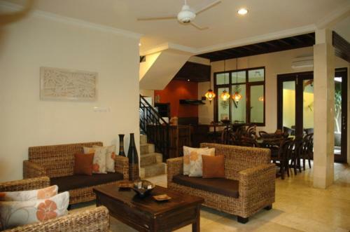 De Cinta Villa