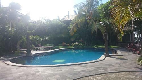 Hotel Batu Bolong Cottages