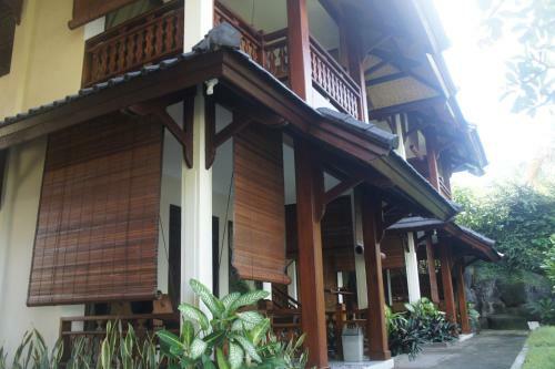 Hotel Batu Bolong Cottages