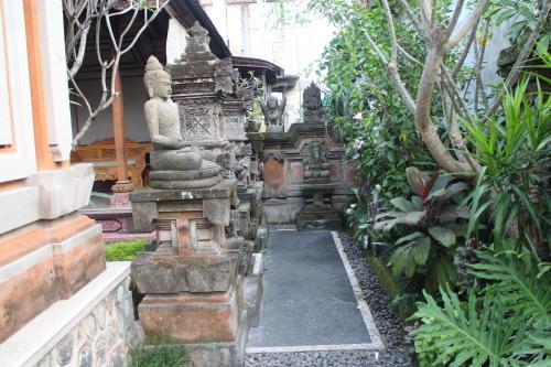 Hostal Betutu Bali Villas