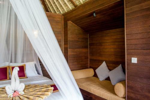 Koji Garden Huts - Chse Certified