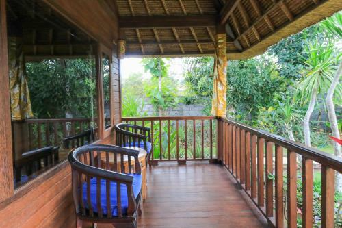 Koji Garden Huts - Chse Certified