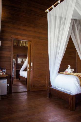 Koji Garden Huts - Chse Certified