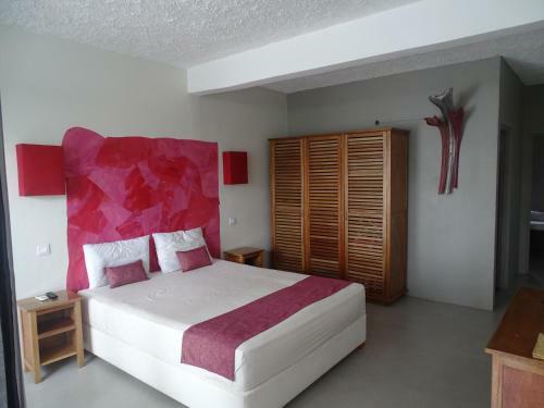 Hostal La Tonnelle Guest House