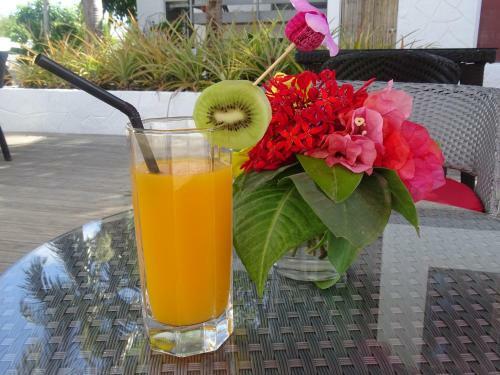 Hostal La Tonnelle Guest House