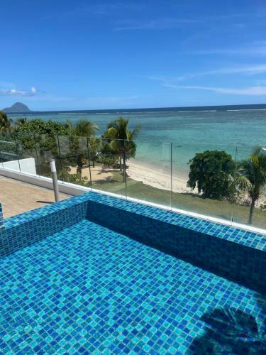 Apartamento Cap Ouest Beachfront Luxury Penthouse