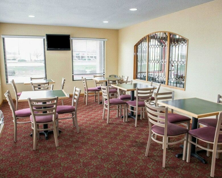 Hotel Quality Inn & Suites