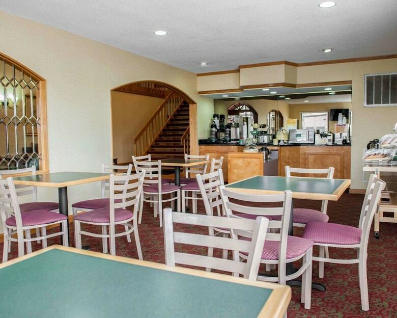 Hotel Quality Inn & Suites