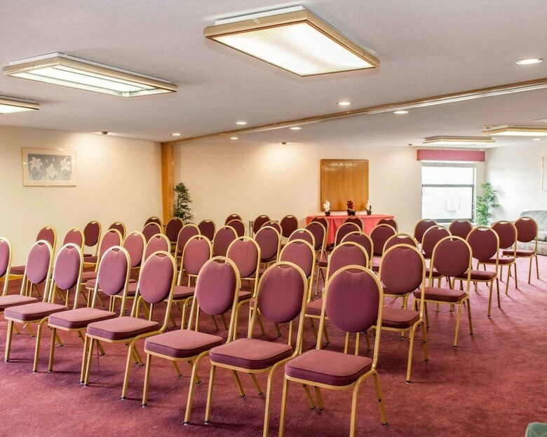Hotel Quality Inn & Suites