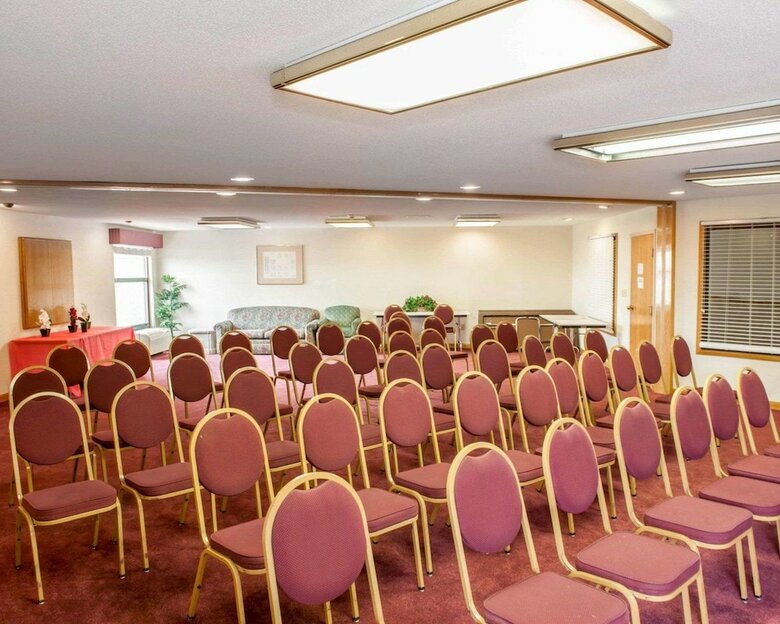 Hotel Quality Inn & Suites