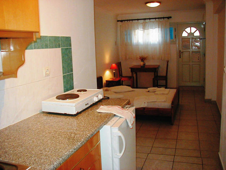 Aparthotel Loukia Villas Apartments