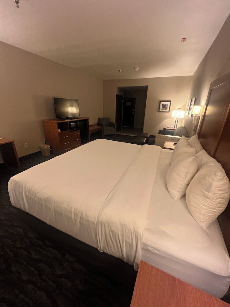 Hotel Comfort Inn & Suites