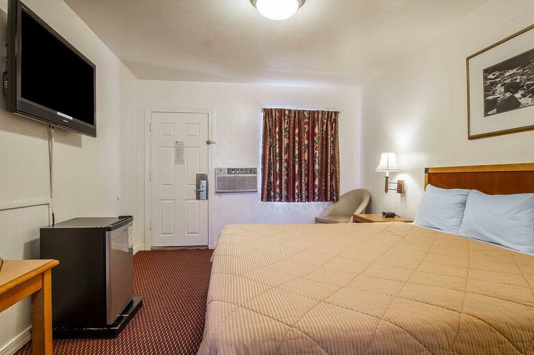 Hotel Rodeway Inn Downtown