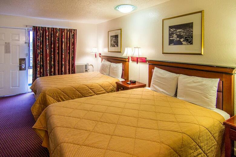 Hotel Rodeway Inn Downtown