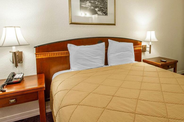 Hotel Rodeway Inn Downtown