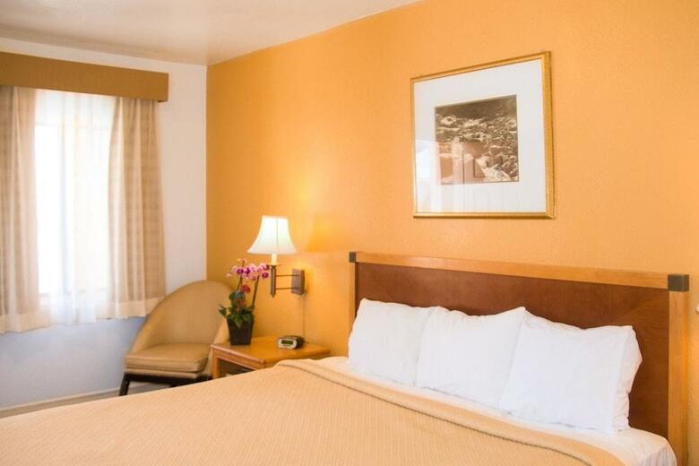 Hotel Rodeway Inn Downtown