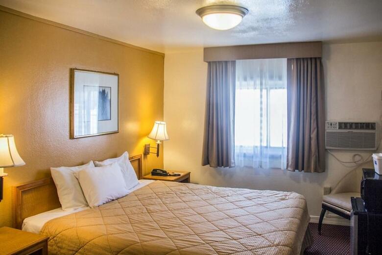Hotel Rodeway Inn Downtown