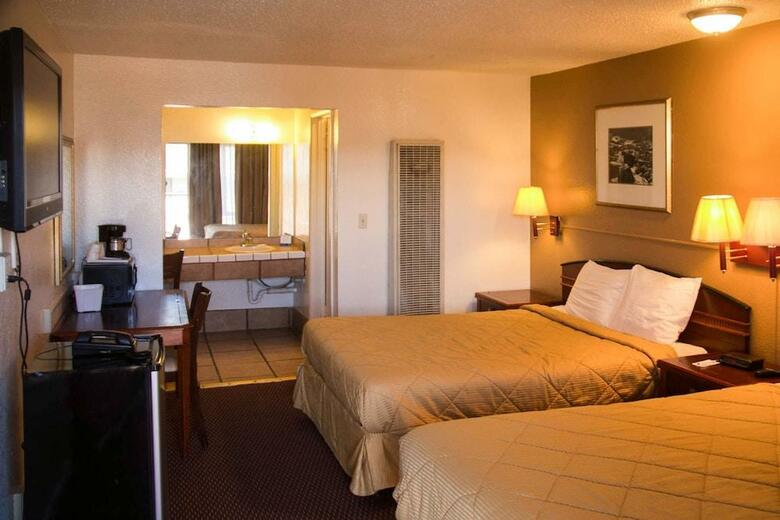 Hotel Rodeway Inn Downtown