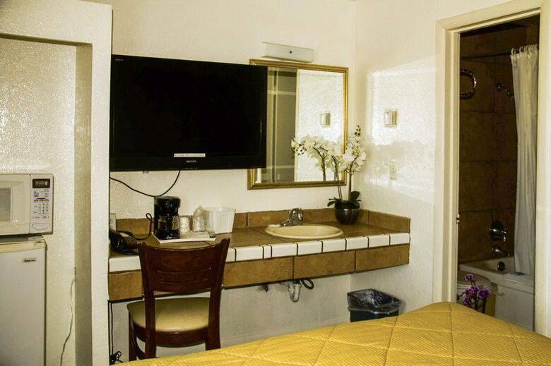 Hotel Rodeway Inn Downtown