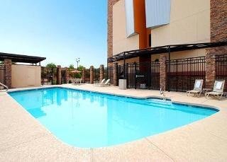 Hotel Comfort Suites