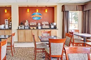 Hotel Suburban Extended Stay