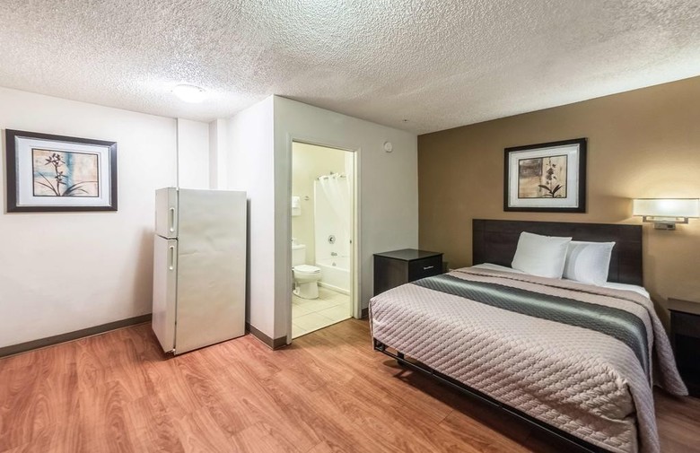Hotel Hometowne Studios Orlando South