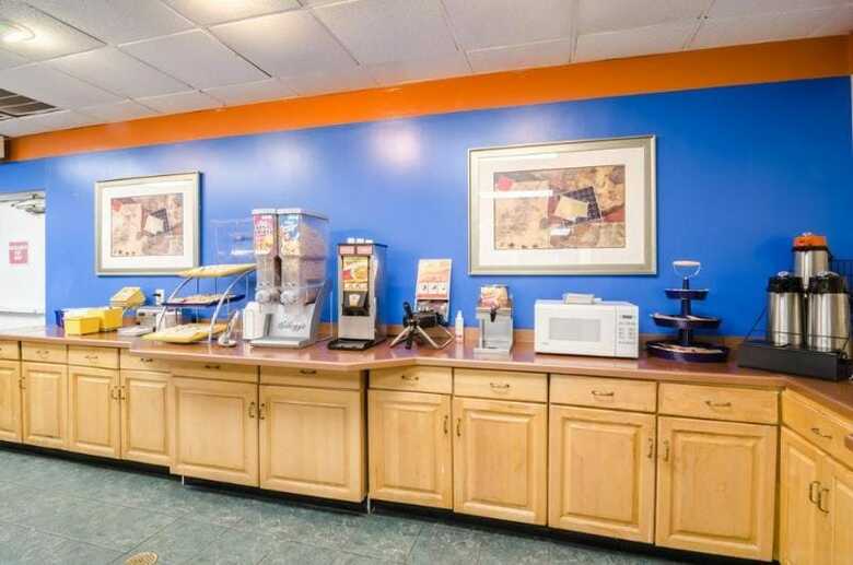 Hotel Quality Inn & Suites