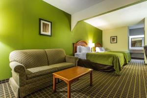 Hotel Comfort Inn & Suites