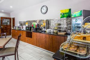 Hotel Comfort Inn & Suites