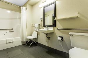 Hotel Comfort Inn & Suites