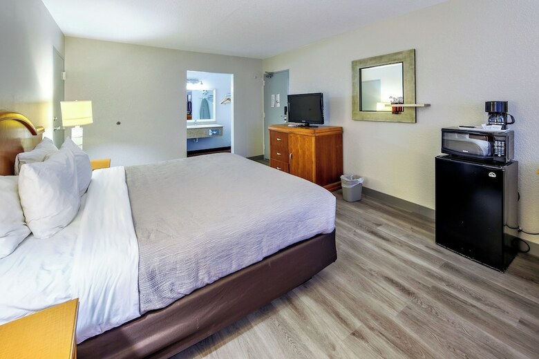 Hotel Quality Inn & Suites