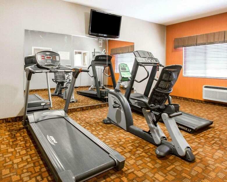 Hotel Comfort Inn & Suites