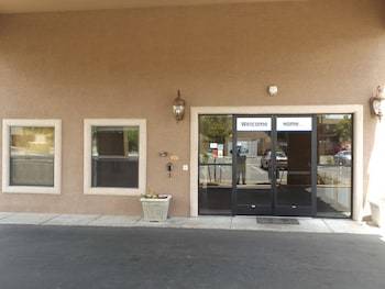 Hotel Suburban Extended Stay