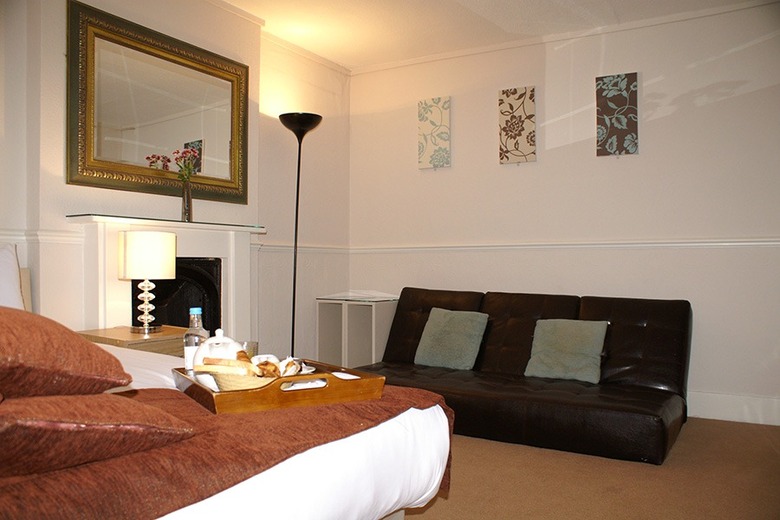 Eaton Square Hotel