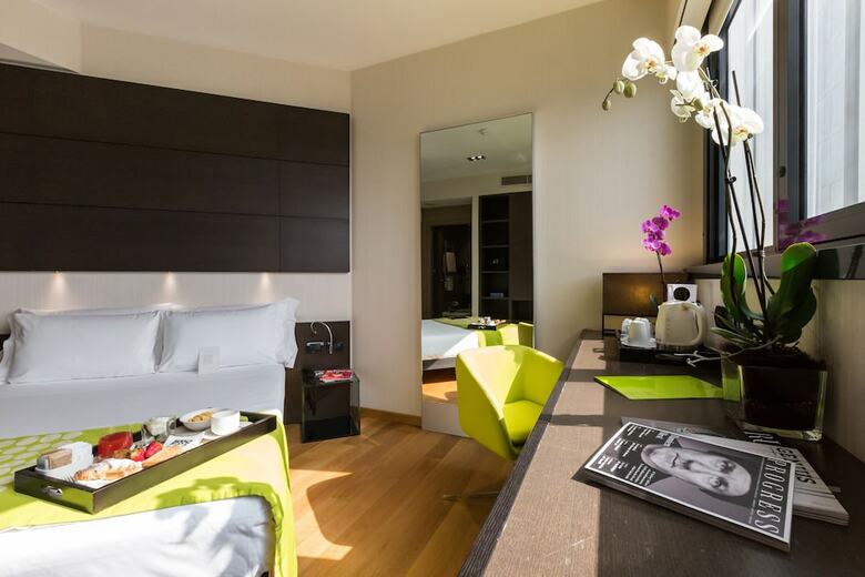The Hub Hotel
