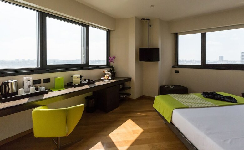 The Hub Hotel