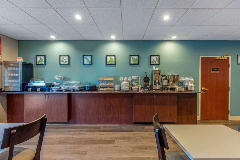 Hotel Sleep Inn & Suites