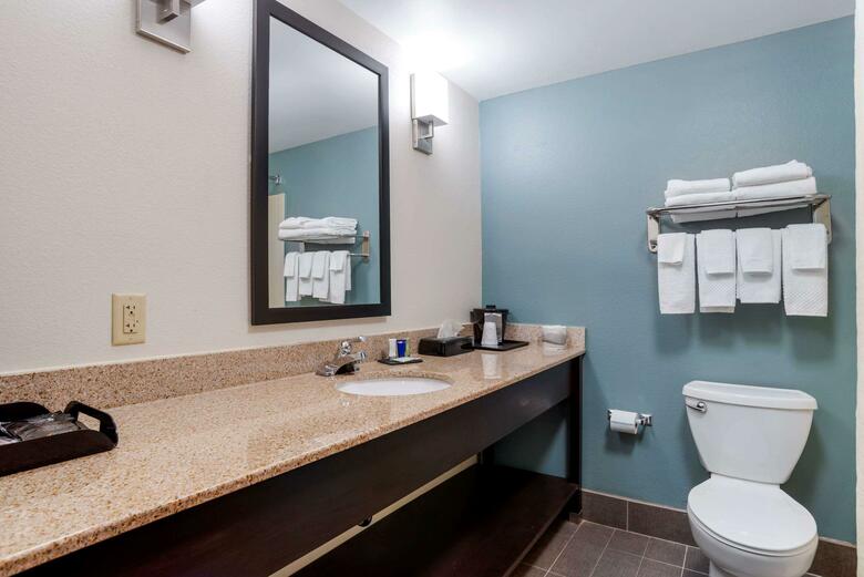 Hotel Sleep Inn & Suites