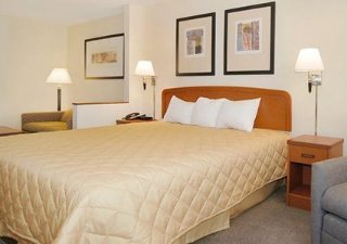 Hotel Sleep Inn & Suites