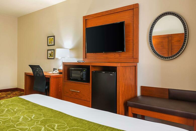 Hotel Comfort Suites